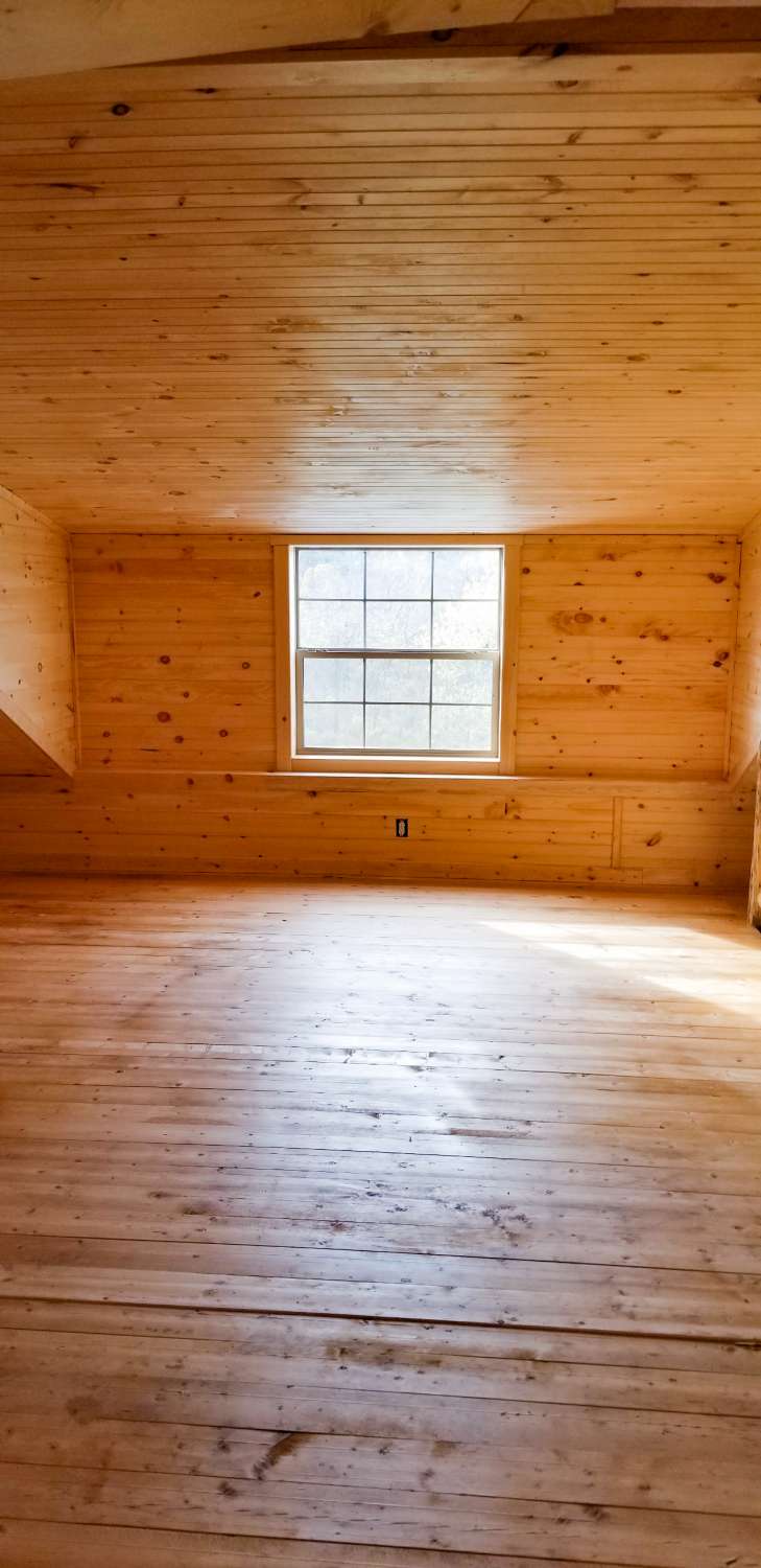 Cozy Loft with a Window